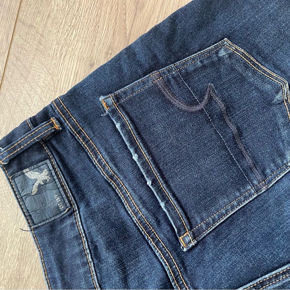 American Eagle Dark Wash Jean Shorts - Picture 4 of 5